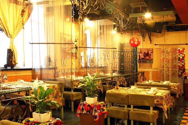 Ресторан мусульманской кухни «Цзиньсадао» в Шанхае 