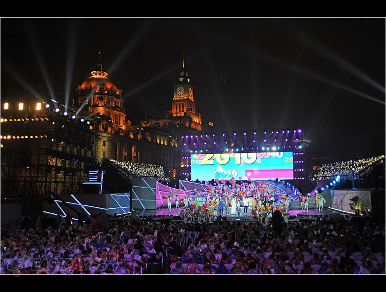 Звезды приняли участие в гала-концерте, посвященном началу обратного отчета 30 дней до открытия ЭКСПО-2010 Звезды приняли участие в гала-концерте, посвященном началу обратного отчета 30 дней до открытия ЭКСПО-2010