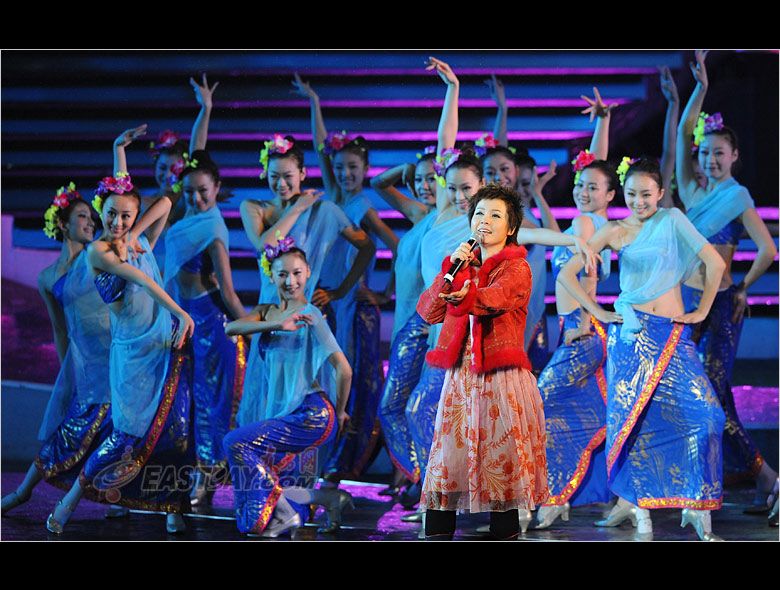 Звезды приняли участие в гала-концерте, посвященном началу обратного отчета 30 дней до открытия ЭКСПО-2010 Звезды приняли участие в гала-концерте, посвященном началу обратного отчета 30 дней до открытия ЭКСПО-2010