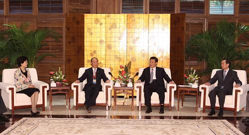 Си Цзиньпин встретился с гостями с Тайваня