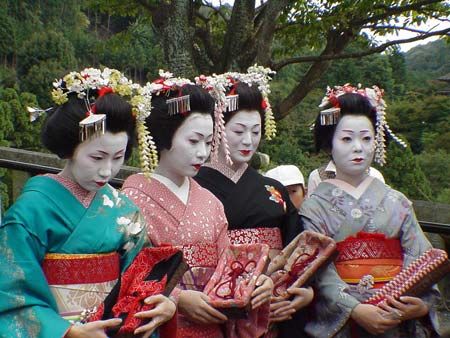 Прекрасные японские гейши