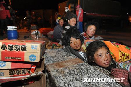 Фотографии уезда Юйшу во второй день после землетрясения