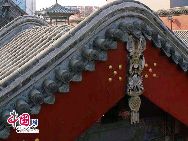 Дворец Гугун в городе Шэньян сочетает в себе архитектурные стили национальностей хань, маньчжуры, монголы и имеет высокую историческую и художественную ценность. 