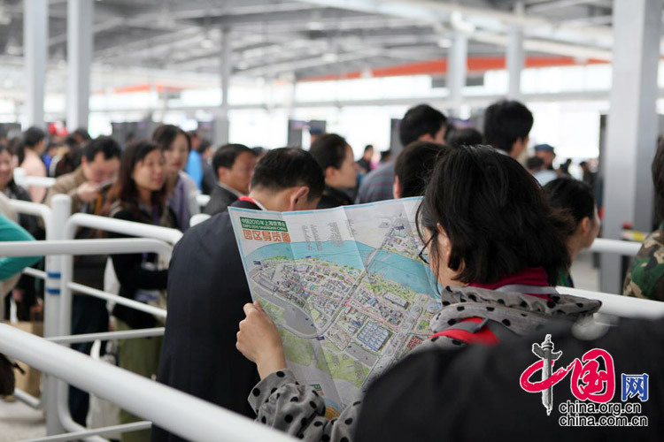 В пробной эксплуатации объектов ЭКСПО-2010 в Шанхае приняли участие около 200 тысяч человек