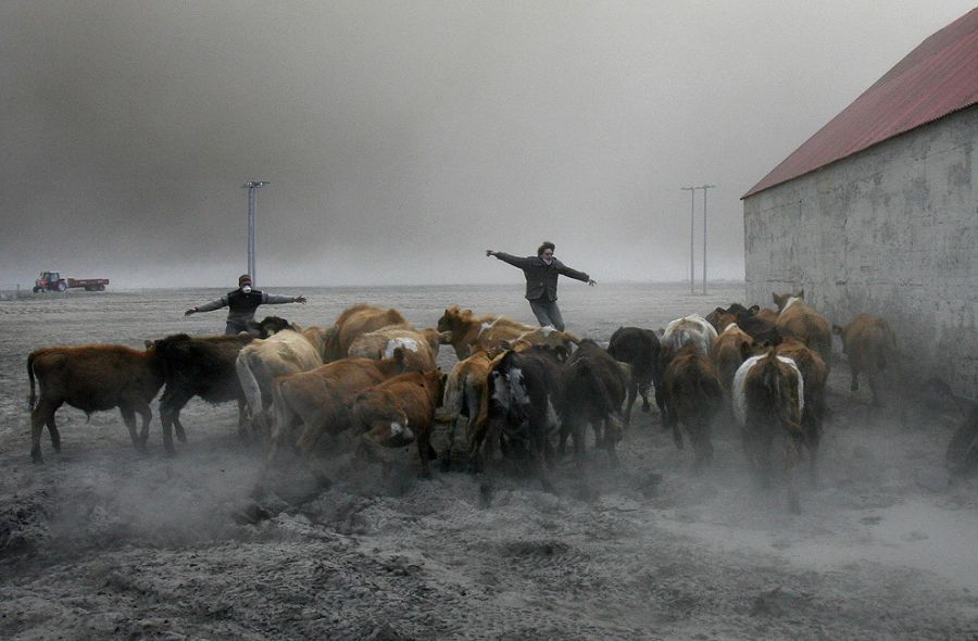 Высококачественные снимки извержения вулкана в Исландии