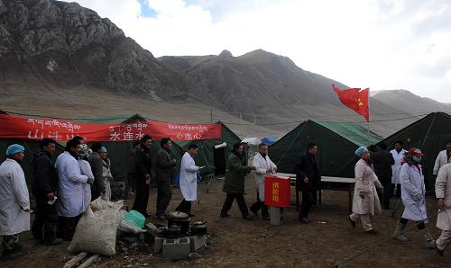 Тибетский медицинский отряд играет особую роль в Юйшу