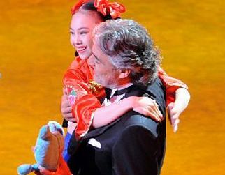 Итальянский тенор Андреа Бочелли исполнил арию из оперы на церемонии открытия шанхайской выставки ЭКСПО-2010