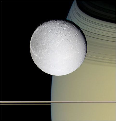 Сняты высококачественные снимки Сатурна при помощи детектора «Cassini» 