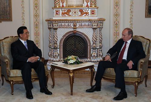 Встреча председателя КНР Ху Цзиньтао и премьер-министра РФ В. Путина