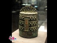 Коллекция культурных памятников Музея района Хайдянь Пекина включает в себя более 10 видов, в том числе фарфор, нефрит, золотые, серебряные и медные изделия и т.д., которые принадлежат разным периодам времени от неолитической эпохи до современности.
