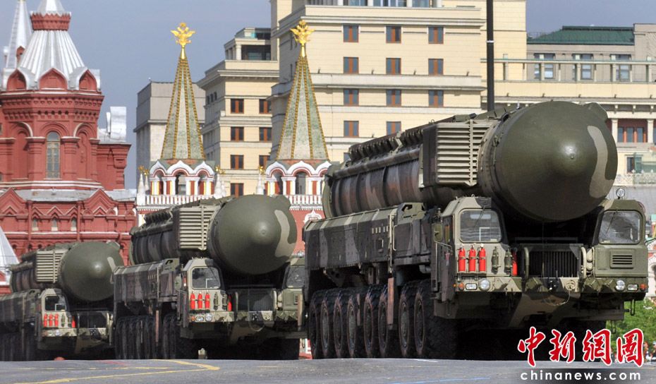 Замечательные фотографии с военного парада, прошедшего на Красной площади в Москве