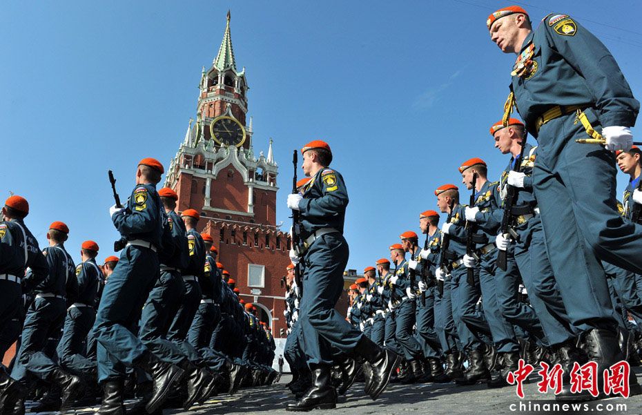 Замечательные фотографии с военного парада, прошедшего на Красной площади в Москве