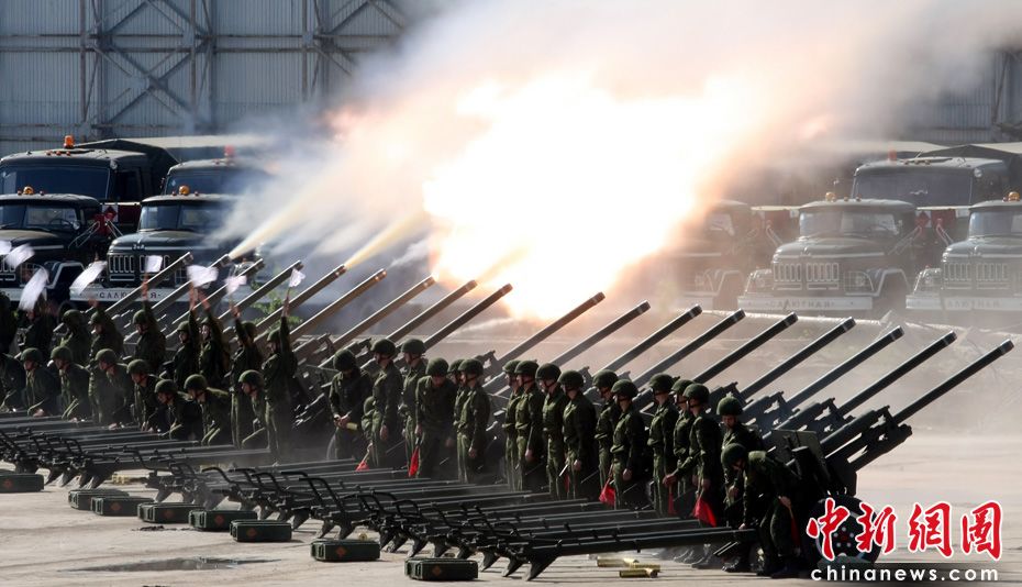 Замечательные фотографии с военного парада, прошедшего на Красной площади в Москве