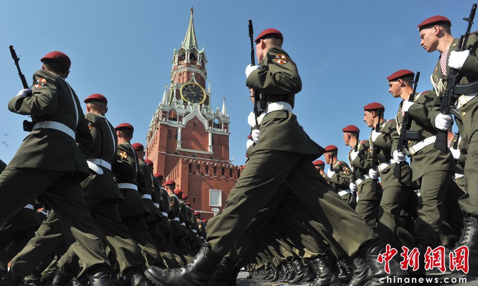 Замечательные фотографии с военного парада, прошедшего на Красной площади в Москве