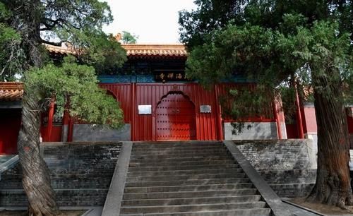 Десятка самых известных монастырей в Пекине