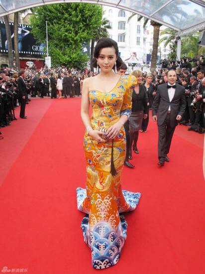Четыре потрясающих наряда Фань Бинбин на Каннском кинофестивале