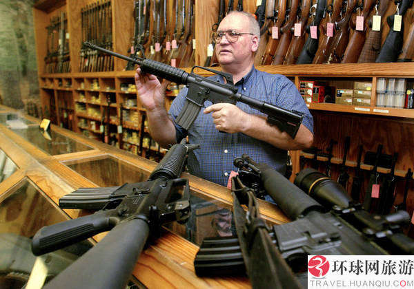 Оружейный магазин в США