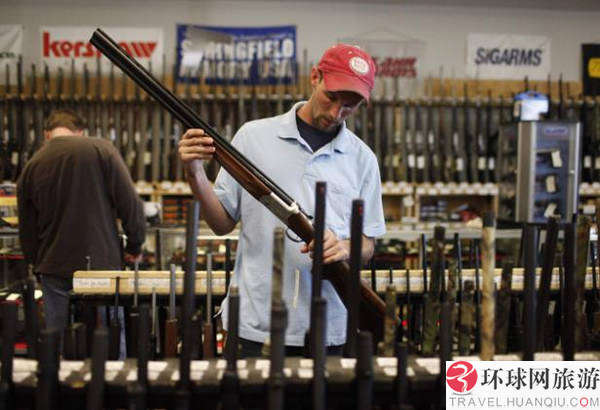 Оружейный магазин в США