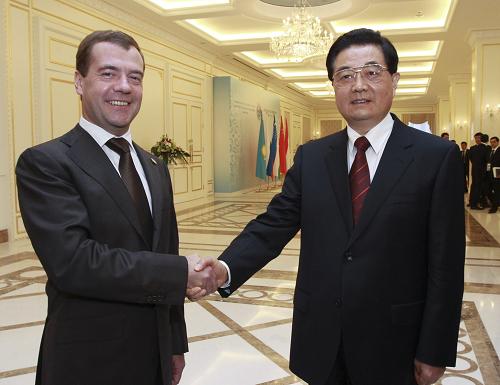 Ху Цзиньтао встретился с президентом РФ Д. Медведевым
