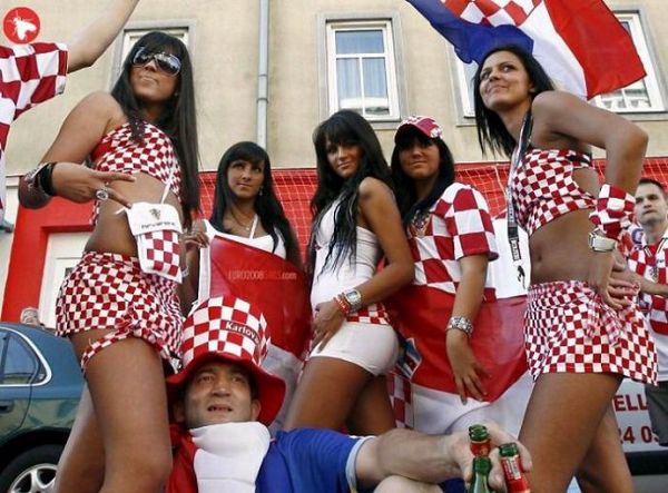 Сексуальные женщины-болельщицы на Чемпионате мира по футболу-2010
