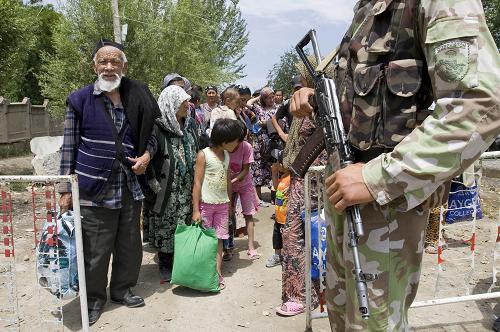 Из Узбекистана в Кыргызстан вернулись 35 тыс 500 беженцев