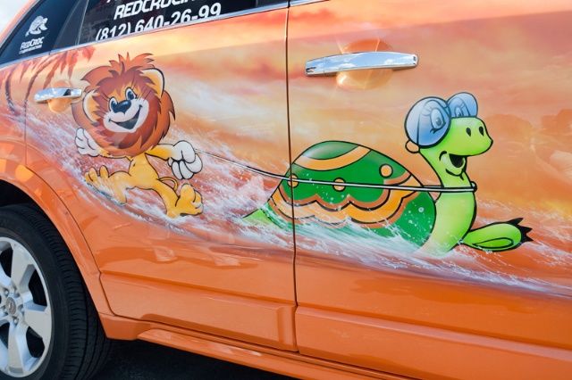 Красивые аэрографические рисунки на автомобилях