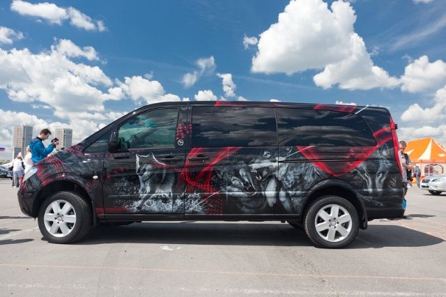 Красивые аэрографические рисунки на автомобилях