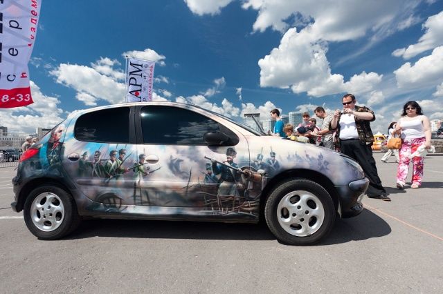 Красивые аэрографические рисунки на автомобилях