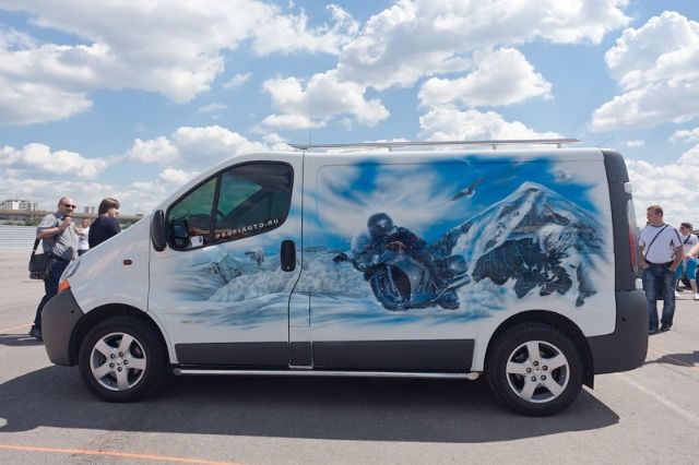 Красивые аэрографические рисунки на автомобилях