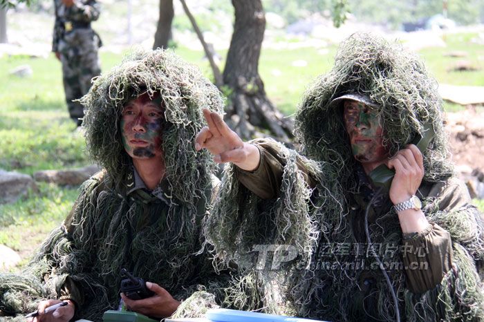 Высококачественные снимки военных тренировок в Шэньянском военном округе