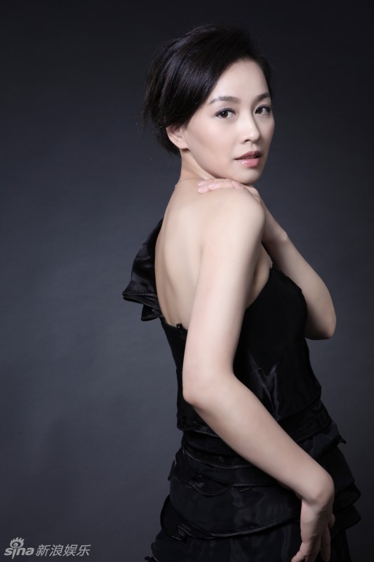 Очаровательная актриса Чжан Тин после рождения детей