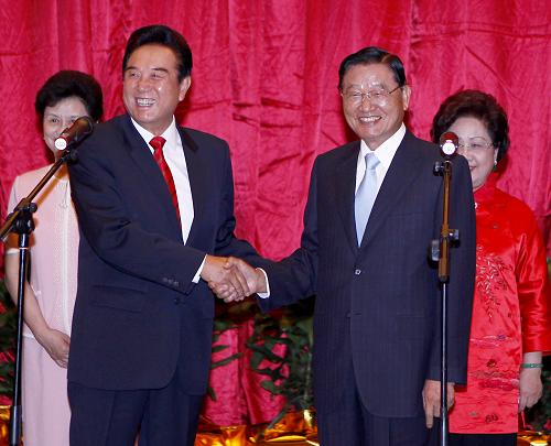 Председатель правления ФОТП Цзян Бинкунь отбыл из Тайбэя в Чунцин для участия в 5-й встрече руководителей ФОТП и АСТП