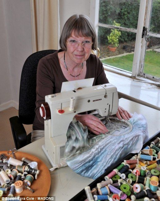 Английская старушка изготовила реалистичные гобелены на швейной машине