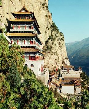 14 туристических пунктов в горах Мяньшань для укрытия от жары