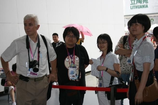 Российские СМИ приехали специально в Шанхай посетить павильон России на ЭКСПО-2010