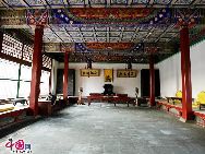 Дворец Гугун в городе Шэньян был императорским дворцом до завоевания Центральной китайской равнины правителями династии Цин, он является самым хорошо сохранившимся до настоящего времени императорским сооружением, уступающим только дворцу Гугун в Пекине.