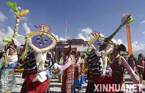 Фестиваль «Сюедунь» (фестиваль кислого молока) и празднование Нового года по тибетскому календарю будут включены в список объектов Всемирного наследия 