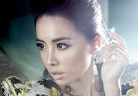 Тайваньская певица Цай Илинь