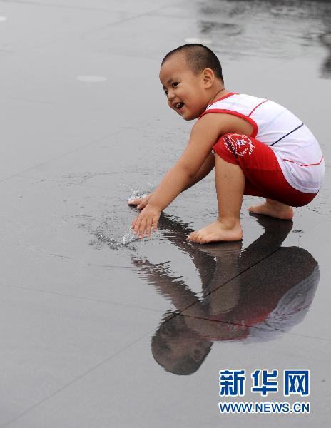 Радостное детство в Парке ЭКСПО Шанхая