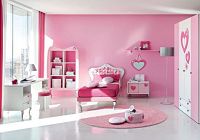 Розовая мебель из Италии