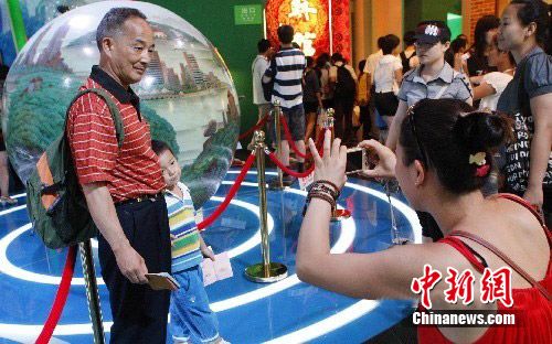 Павильон провинции Фуцзянь на ЭКСПО-2010 привлекает китайских и иностранных посетителей