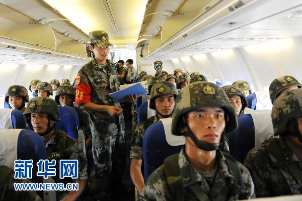 Проведены первые военные учения по переправке солдат в Цзинаньском военном округе