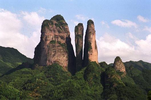 Шесть достопримечательностей рельефа Данься совместно подали заявление на получение статуса природного мирового наследия 