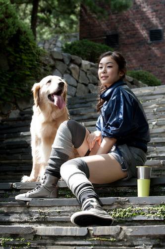 Очаровательная гимнастка-чемпион Ким Ен А в рекламе