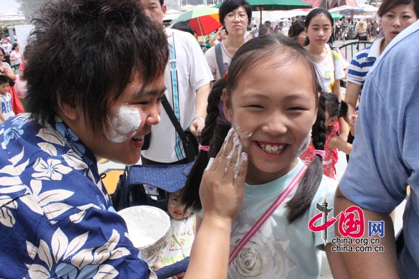 В Павильоне Таиланда весело прововели праздник «Сонгкран» -- испытание источника радости тайской жизни 