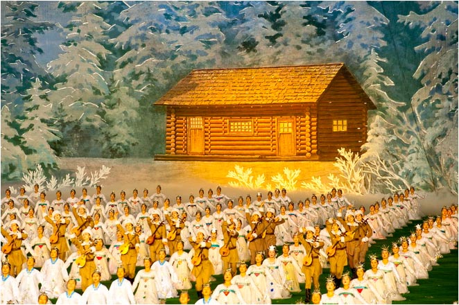 Массовое художественное шоу «Ариран» в КНДР