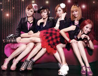 Новая музыкальная группа «Lotte Girls», которая будет выступать в Павильоне Южной Кореи на ЭКСПО-2010 в Шанхае