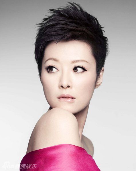 Новые фотографии сексуальной актрисы Юань Ли 
