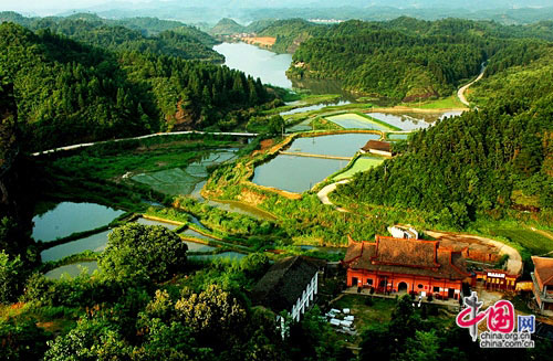 Красивейшая деревня в Китае—живописный уезд Уюань провинции Цзянси 
