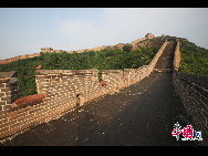 Участок Цзиньшаньлин Великой китайской стены находится в 130 км. от Пекина.